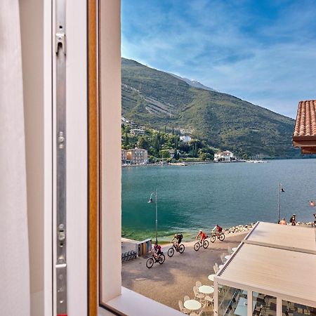 Hotel Geier Torbole Sul Garda Exterior foto
