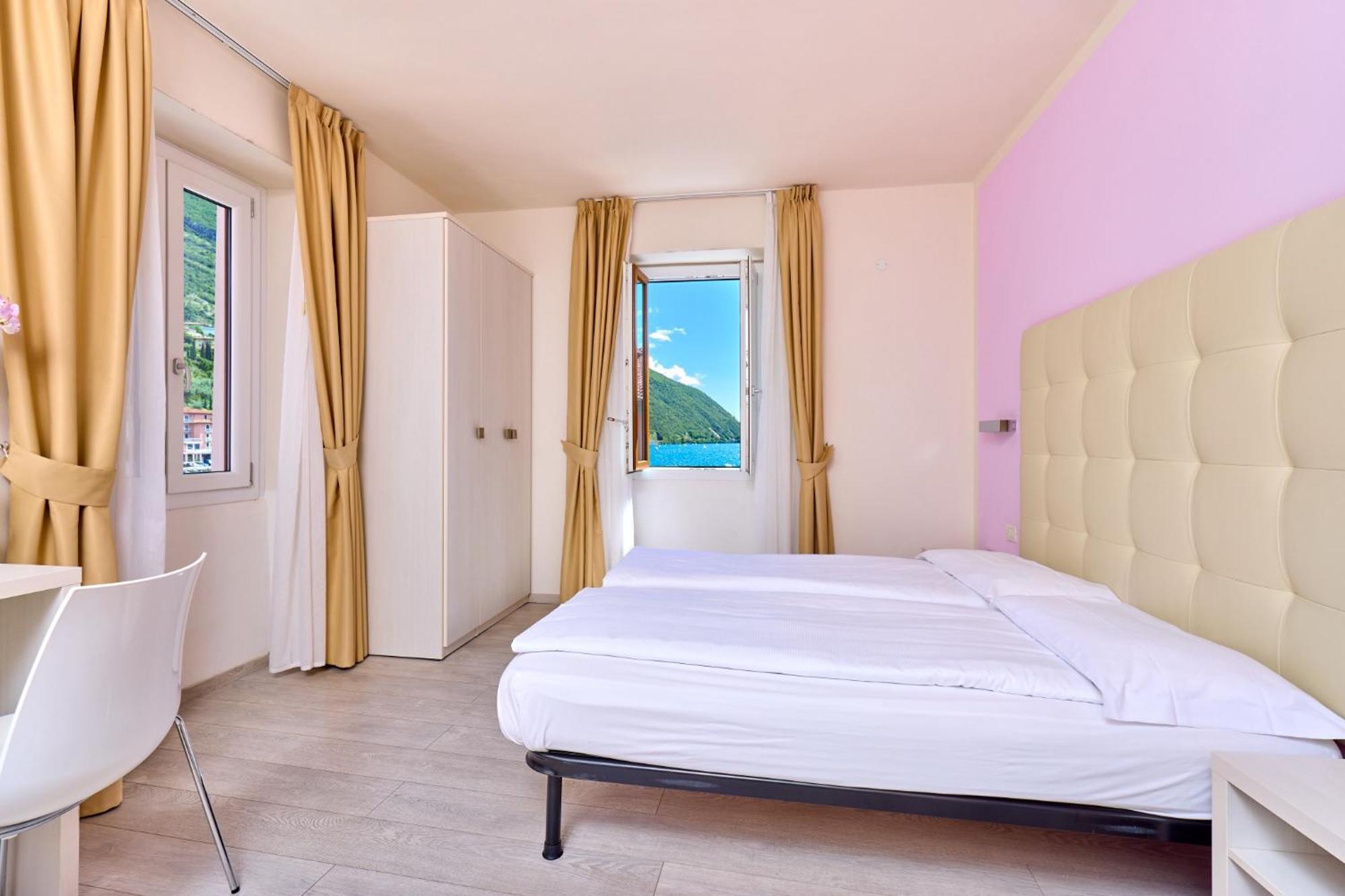 Hotel Geier Torbole Sul Garda Exterior foto