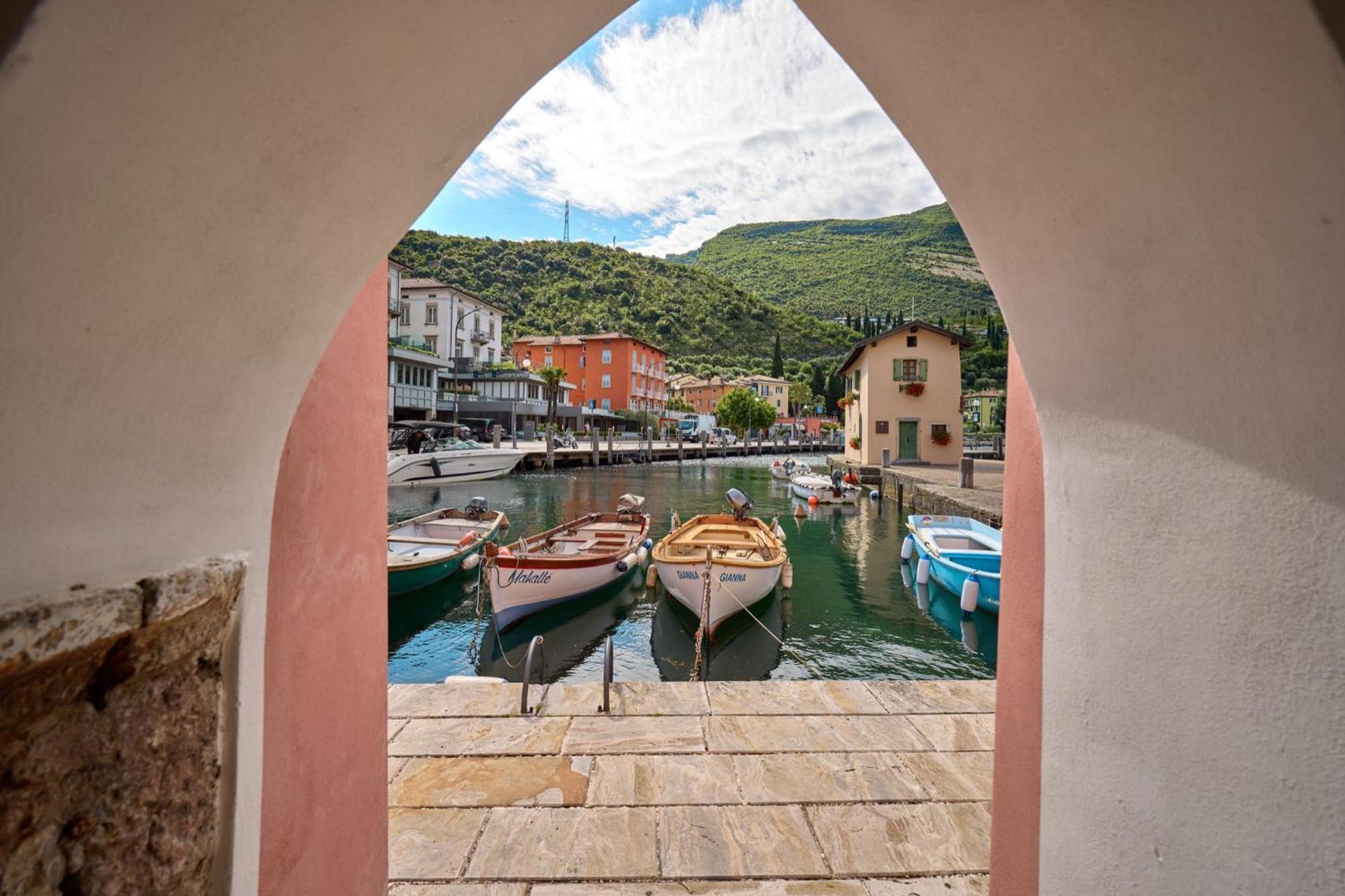 Hotel Geier Torbole Sul Garda Exterior foto