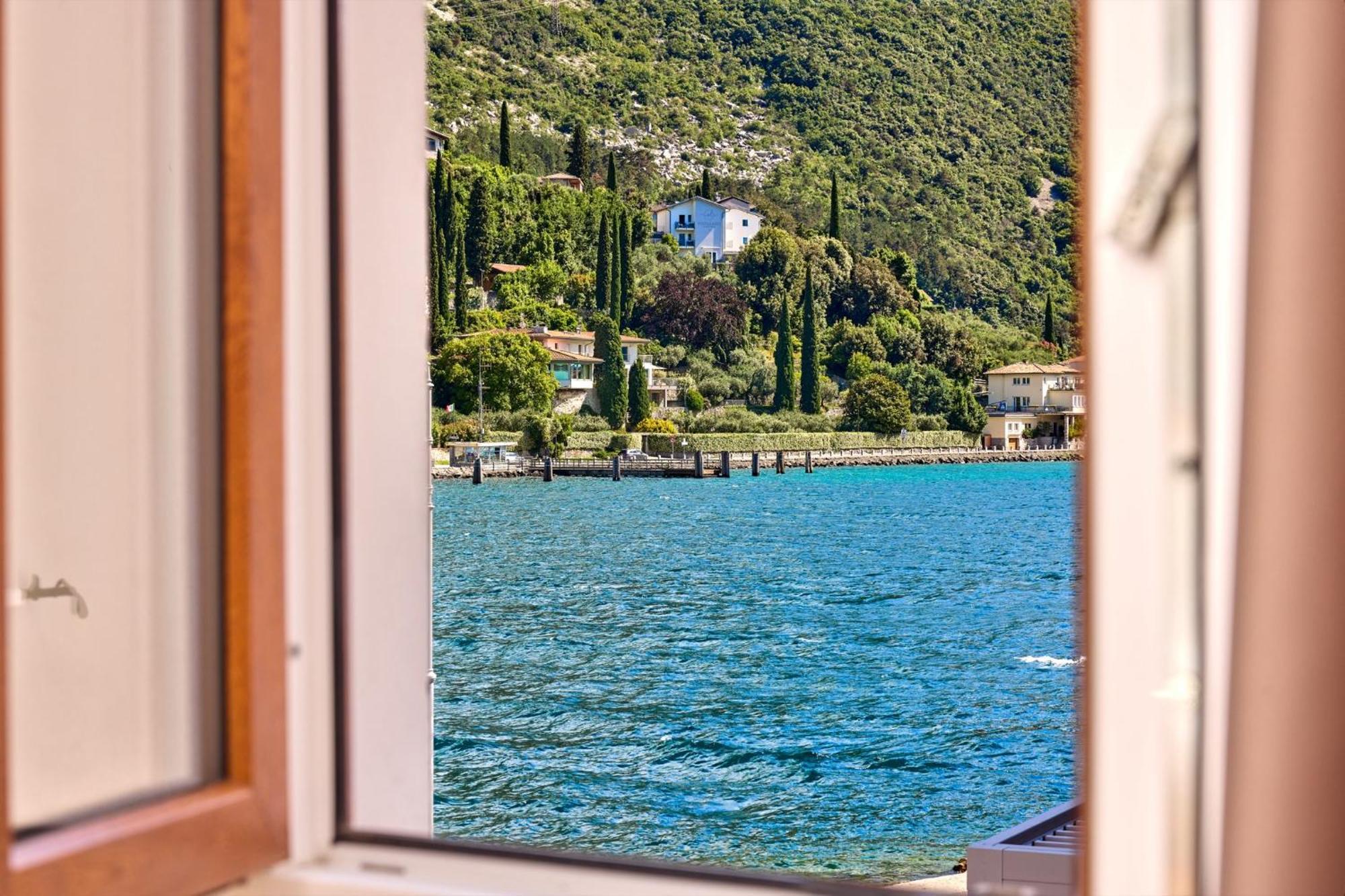 Hotel Geier Torbole Sul Garda Exterior foto