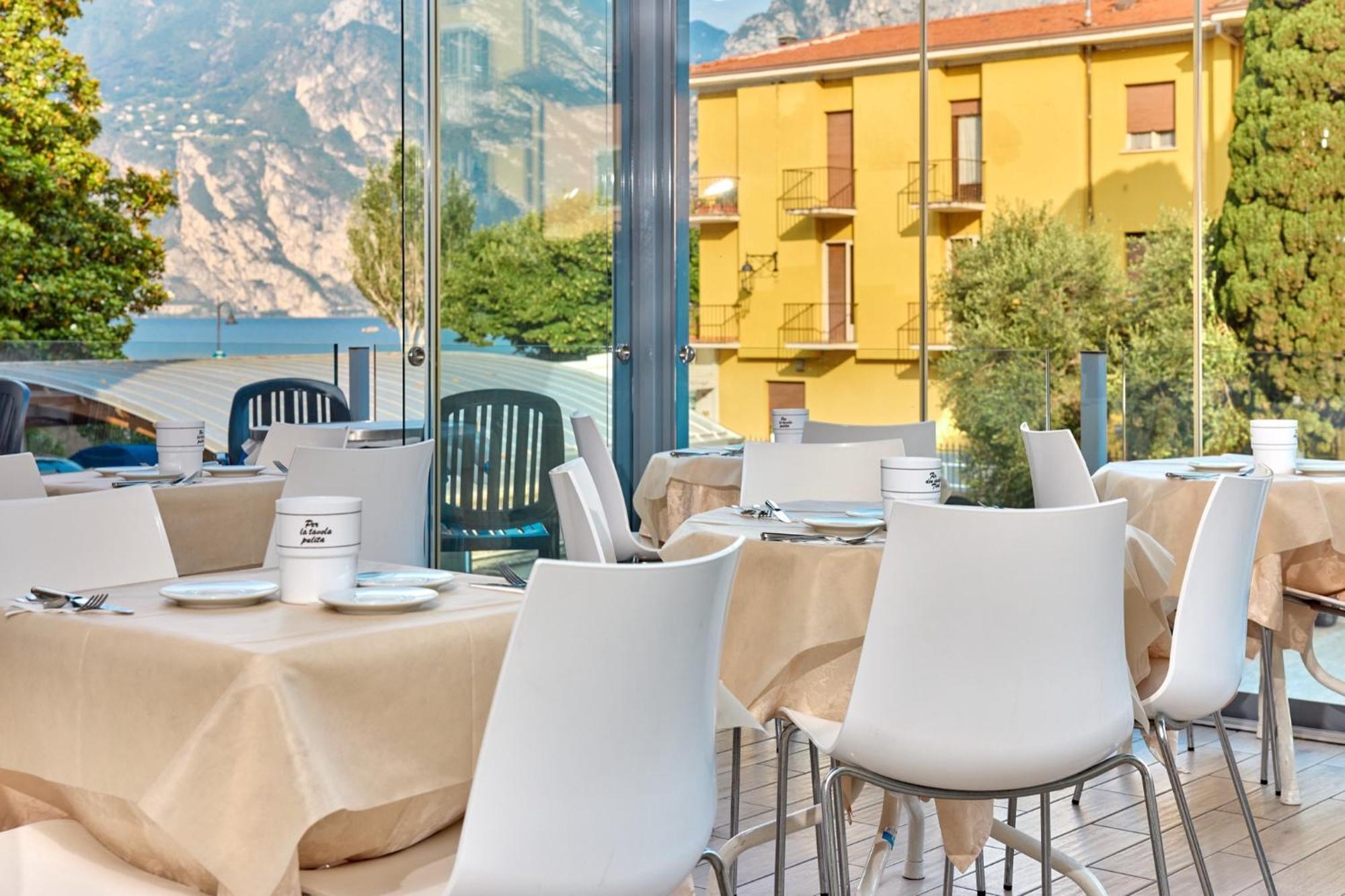 Hotel Geier Torbole Sul Garda Exterior foto