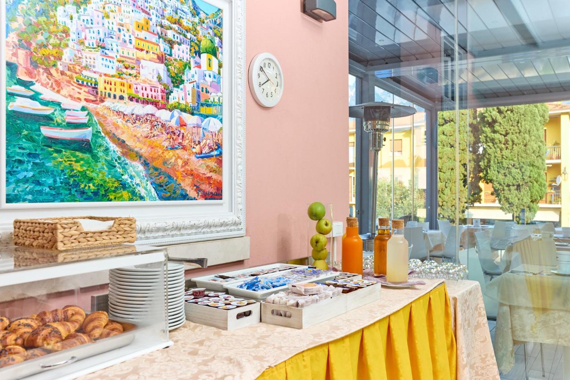 Hotel Geier Torbole Sul Garda Exterior foto
