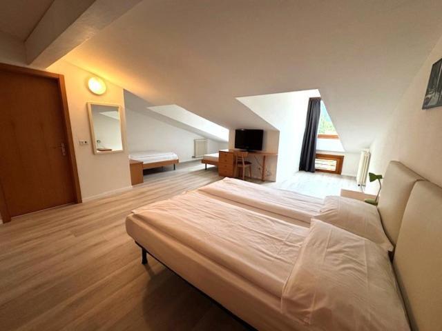 Hotel Geier Torbole Sul Garda Exterior foto